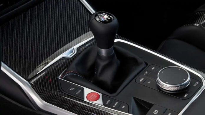 Електричним суперкарам BMW додадуть фейкову коробку передач