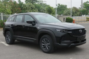Mazda готує надекономічну версію кросовера CX-50
