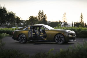 Власники Rolls-Royce зможуть заряджати новий Spectre раз на місяць