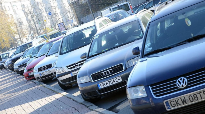 В Україні збільшилося розмитнення євроблях: які автомобілі привозять