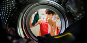 Як позбутися запаху в пральній машині