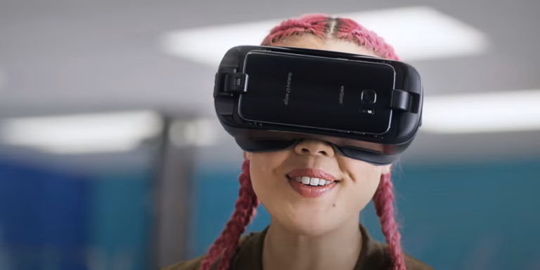 Samsung готує смарт-окуляри та розумний перстень