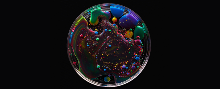 Що таке аксіон?