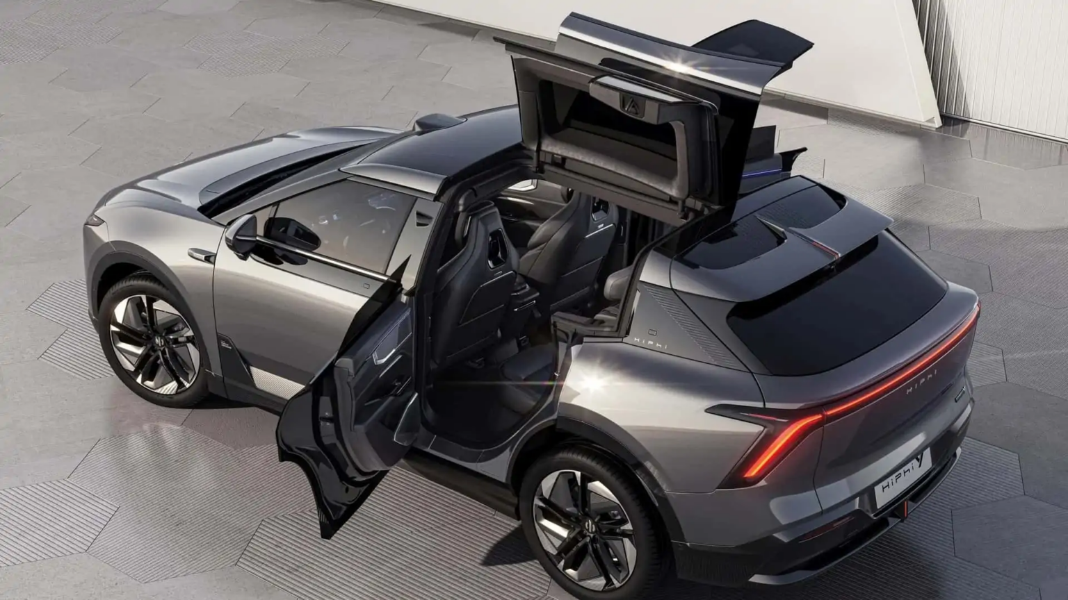 HiPhi Y - новий, доступний електричний кросовер, який з'явиться в Європі наступного року