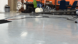 Робот з пневмоциліндрами зміг розігнатися, як гепард