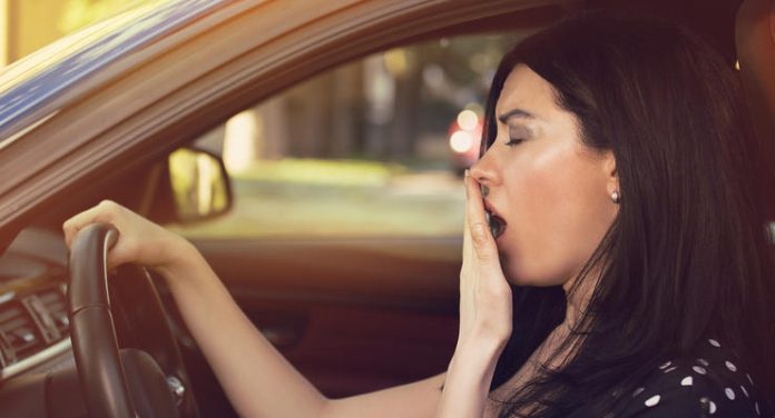 Як не заснути за кермом і безпечно їздити в спеку – поради водіям