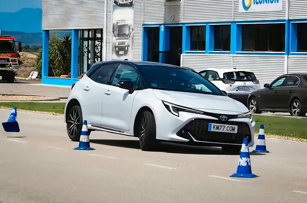 Хетчбек Toyota Corolla GR Sport гідно проявив себе на "лосиному тесті"