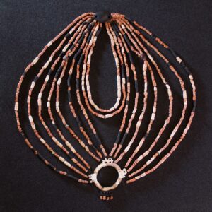 Археологи реконструювали дитяче намисто віком 9 000 років