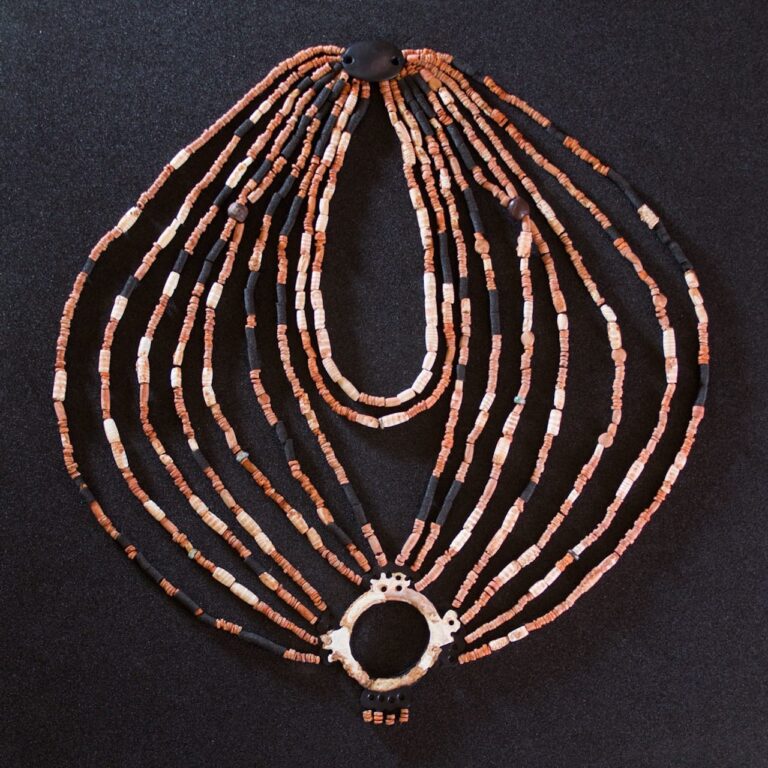 Археологи реконструювали дитяче намисто віком 9 000 років