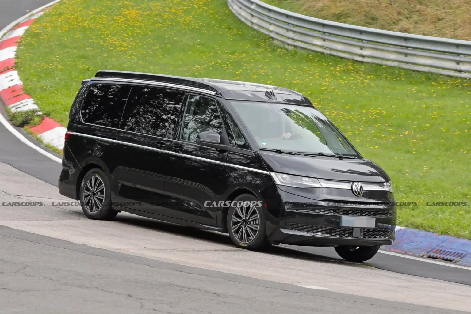 VW T7 California помітили на тестуванні (Фото)