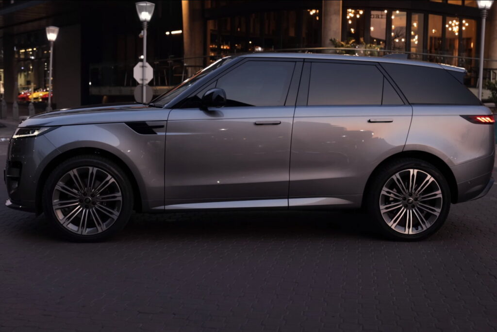 Новий Range Rover Sport вперше перетворили на бронеавтомобіль