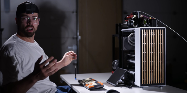 Ентузіаст зібрав ігровий ПК, який працює на нітрометані