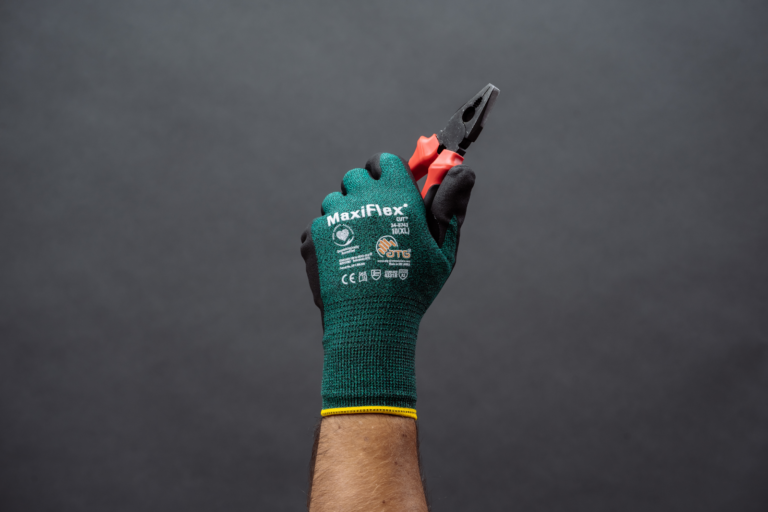 Стоимость защитных перчаток: разнообразие вариантов на рынке