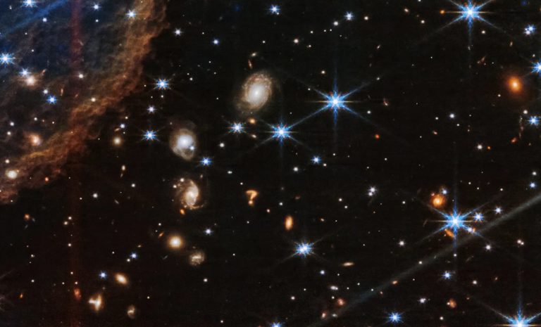 Вчені знайшли у космосі гігантський знак питання