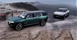 Rivian знизила потужність двомоторних електропозашляховиків та пікапів перед стартом продажу
