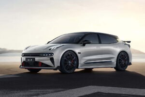 1265 сил і 0-100 за 2,36 секунди: Geely показала "заряджений" Zeekr