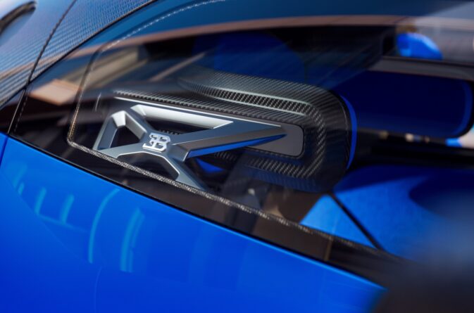 Гіперкар Bugatti Bolide виявиться міцнішим за спортпрототипи LMDh