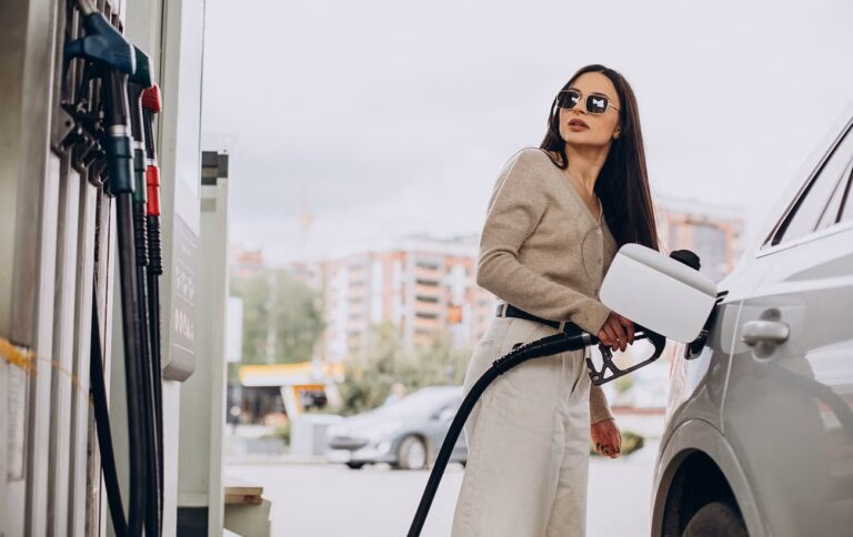 Понад 11 грн. на літрі палива: у Раді попередили водіїв щодо підвищення цін на бензин та дизель