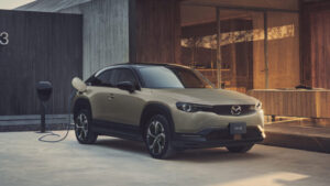 Mazda представила гібридний кросовер із роторним двигуном, який проїжджає на електротязі понад 100 км (Фото)