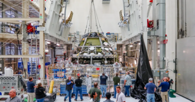 NASA показала як збирається космічний корабель Оріон для польоту астронавтів на Місяць у 2024 році