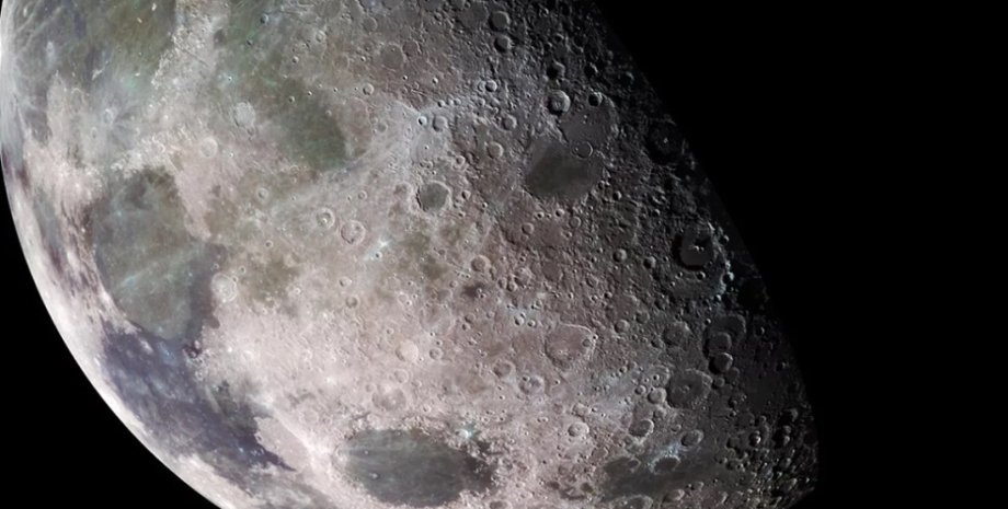 Допоможе створити дороги на Місяці: вчені виявили, що пил на супутнику Землі можна розплавити