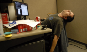 Люди, втомлені від соцмереж, охочіше повірили у фейки, - дослідження