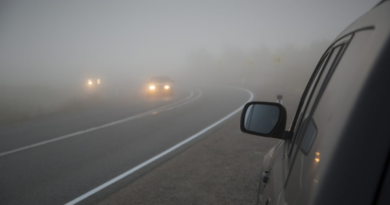 Водіям назвали головні правила безпеки під час туману