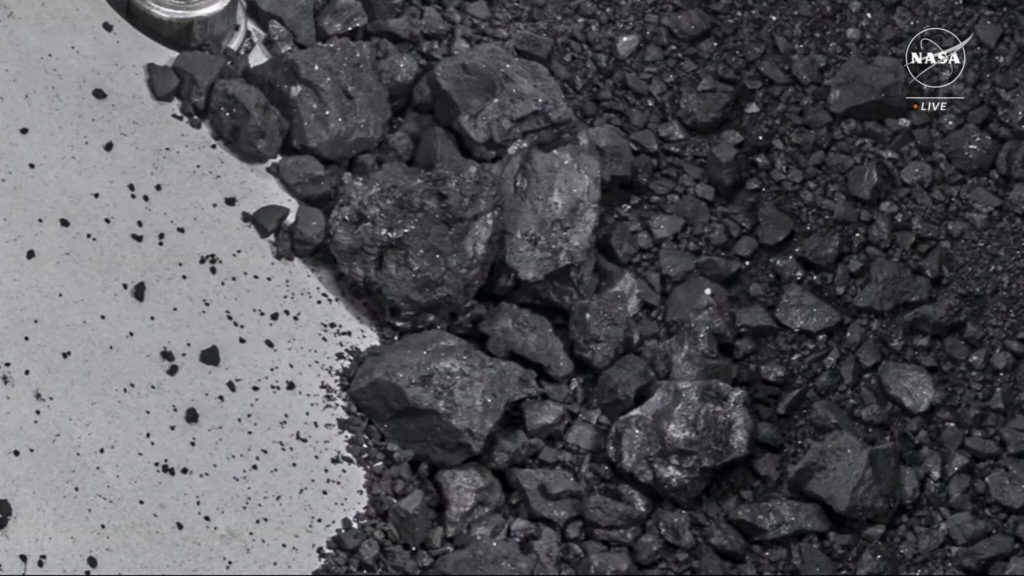 Зразки ґрунту з астероїда Бенну містять важливі для виникнення життя елементи
