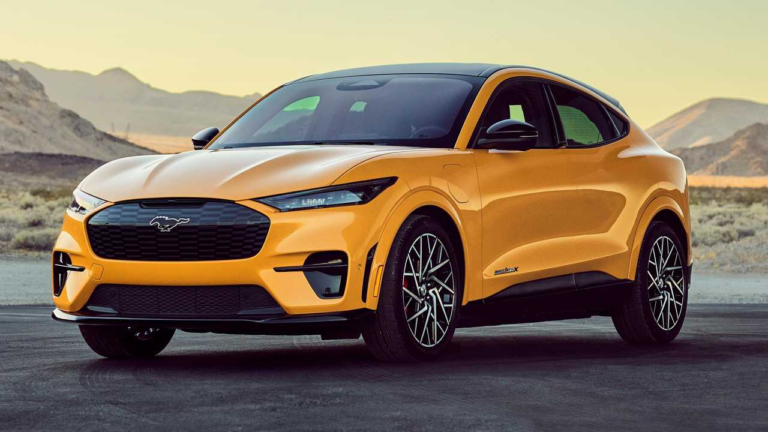 Ford втрачає десятки тисяч доларів на кожному проданому електромобілі: названа причина