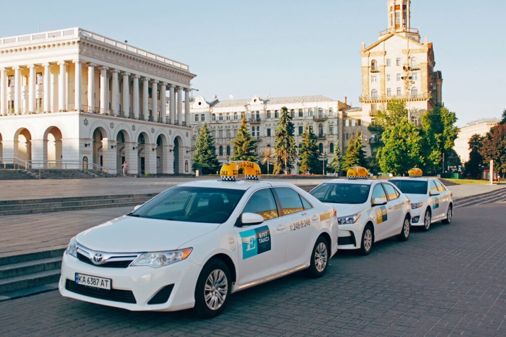 Українських таксистів очікують серйозні зміни