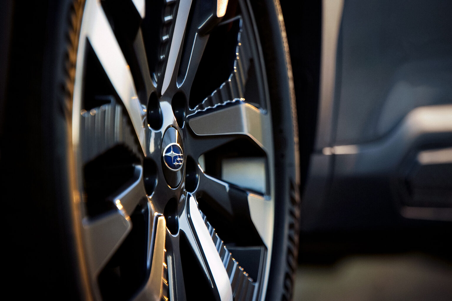 Subaru готує загадкову новинку