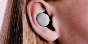 Google навчився вимірювати пульс людини за допомогою TWS-навушників