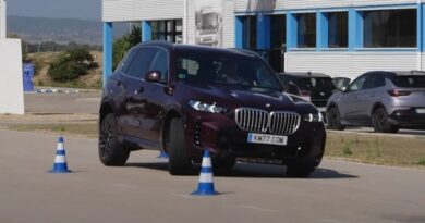 Оновлений кросовер BMW X5 провалив тест на керованість (Відео)