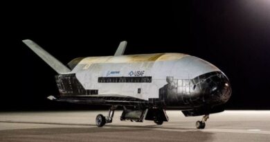 SpaceX виведе на орбіту таємничий літак Космічних сил США X-37B: що відомо (фото)