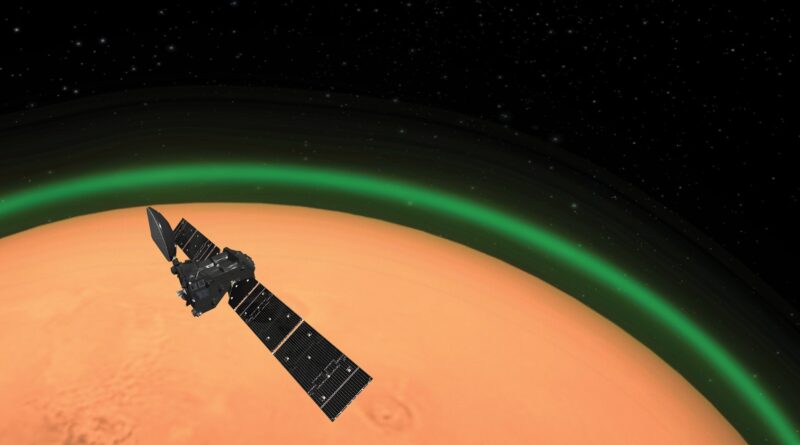 Нічний Марс засвітився зеленим