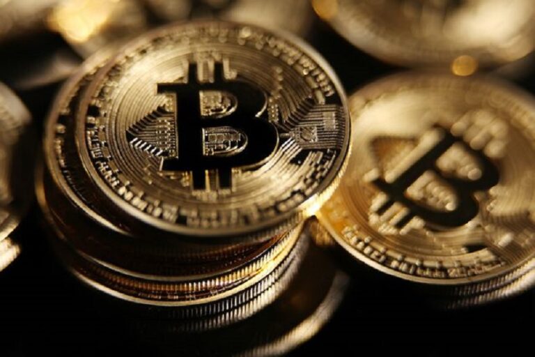 Bitcoin може досягти 150 тис. доларів до 2025 року – прогнозує Bernstein