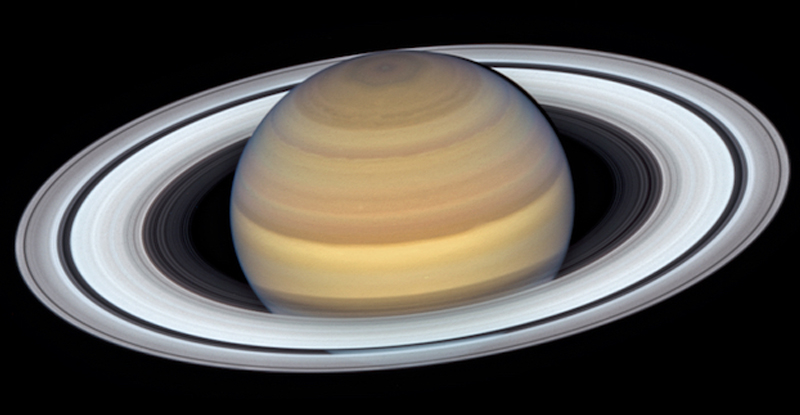Чи справді кільця Сатурна зникнуть до 2025 року? Експерт розкрив правду