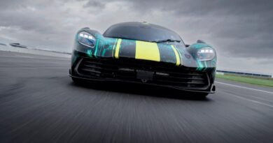 Aston Martin вивів на випробування передсерійну версію суперкара Valhalla