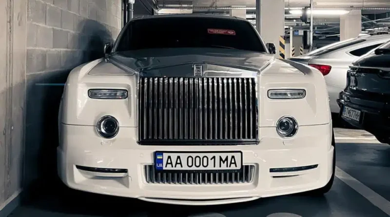 У Європі помітили рідкісний тюнінгований Rolls-Royce на українських номерах (Фото)