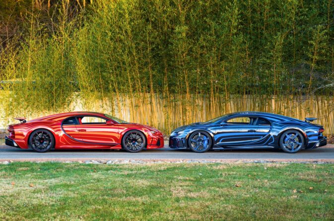 Компанія Bugatti показала парні Chiron Super Sport