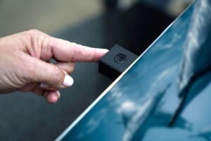 Телевізори стають магазинами: вбудовані камери та NFC продаватимуть вам те, що на екрані