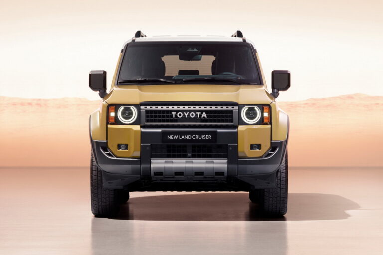 У Європі ажіотажний попит на новий Toyota Land Cruiser Prado