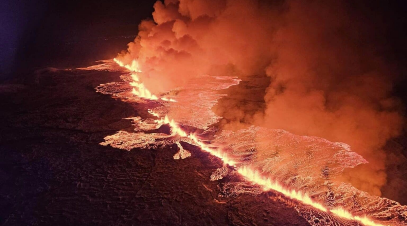 Біля столиці Ісландії прокинувся вулкан (ВІДЕО)