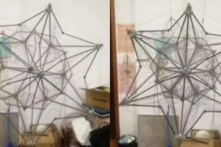 Нова китайська технологія дасть змогу замаскувати ракету під пасажирський літак