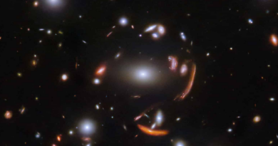 "Джеймс Вебб" зафіксував гравітаційну лінзу, створену галактичним скупченням