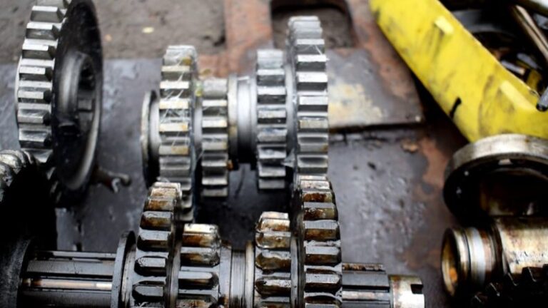 Инструкция и последовательность сборки коробки передач трактора ЮМЗ 6