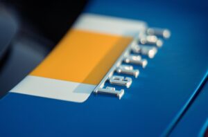 Компанія Ferrari показала тизер таємничої новинки