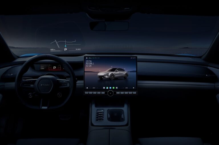 Можливості системи автопарковки Xiaomi показали на відео