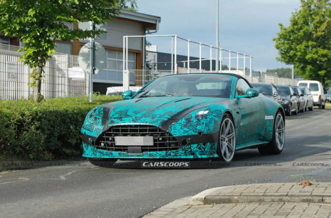 Aston Martin покаже новий суперкар у лютому