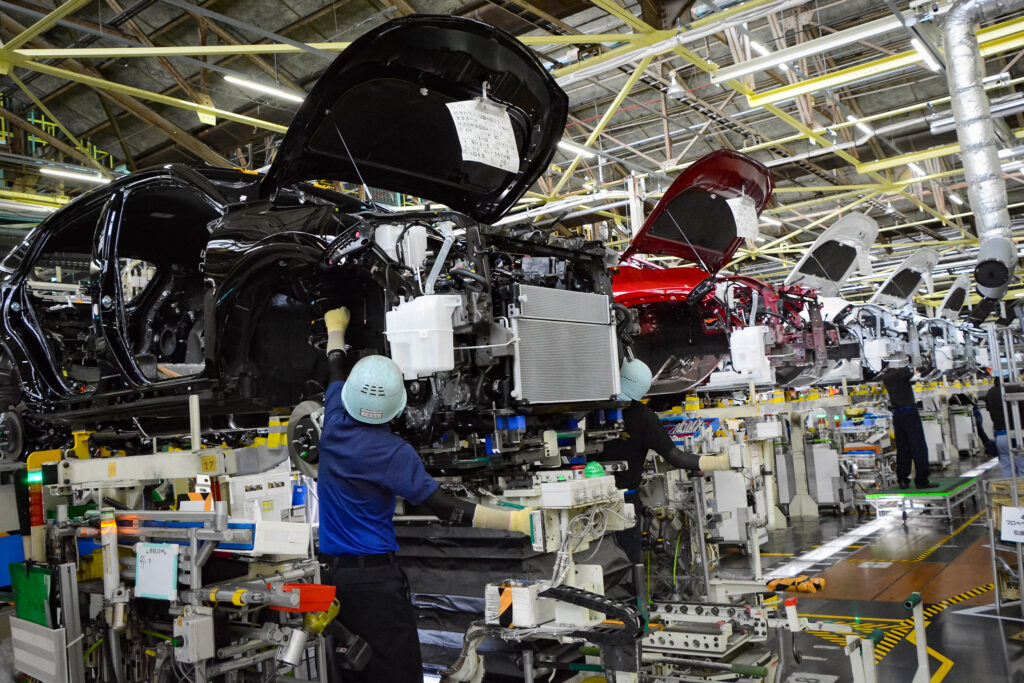 Toyota остановила четыре завода в Японии